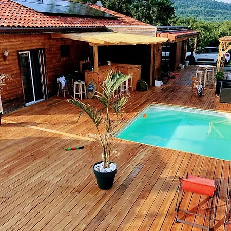 Maison En Bois , Plein Pieds,piscine Privative * Лавлане