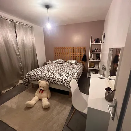 Шале Maison En Bois , Plein Pieds,piscine Privative Лавлане