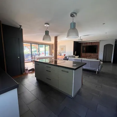 Шале Maison En Bois , Plein Pieds,piscine Privative *